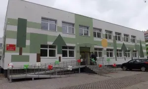Czy żłobek podlega pod oświatę? Poznaj ważne różnice i przepisy