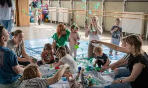 Zajęcia sensoryczne Kraków - rozwój dziecka przez zabawę i odkrywanie