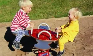 Jak zakotwić plac zabaw, aby zapewnić bezpieczeństwo dzieciom