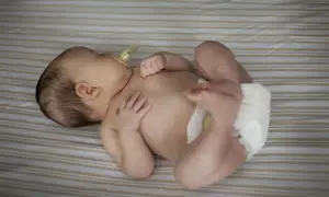 Ile pieluch dziennie zużywa noworodek? Zaskakujące fakty i porady