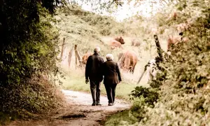 Scenariusz zajęć integracyjnych dla seniorów, które poprawiają samopoczucie