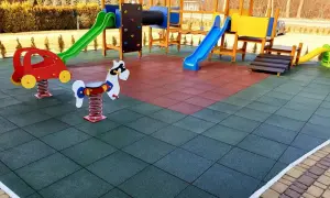 Jak zrobić płyty gumowe na plac zabaw i uniknąć błędów montażu