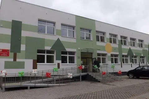 Czy żłobek podlega pod oświatę? Poznaj ważne różnice i przepisy