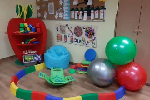 Kącik sensoryczny: jak wspierać dzieci z zaburzeniami sensorycznymi