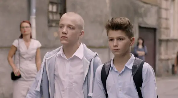 Gdzie obejrzeć film Plac zabaw online? Sprawdź dostępność na Netflix