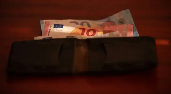Ile zarabia opiekunka w Niemczech? Zaskakujące fakty o wynagrodzeniach