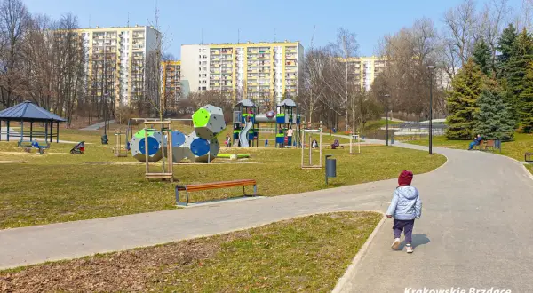 Gdzie jest najbliższy plac zabaw? Znajdź idealne miejsce dla dzieci