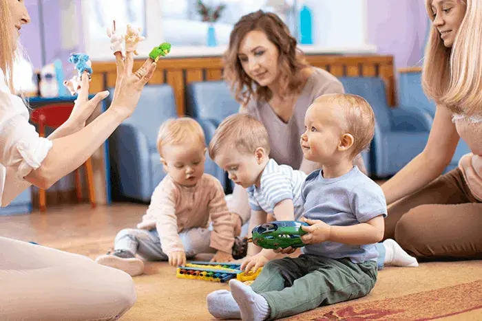 Od kiedy można dać dziecko do żłobka? Kluczowe informacje i porady