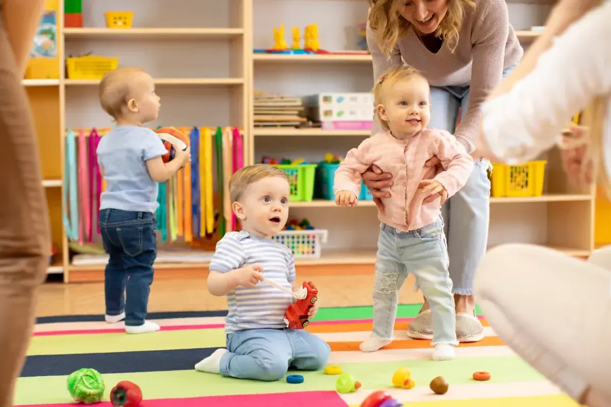 Ile opiekunek w przedszkolu? Sprawdź, ile dzieci może mieć jedna opiekunka
