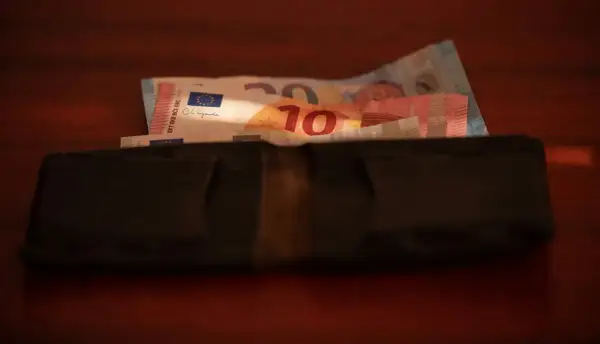 Ile zarabia opiekunka w Niemczech? Zaskakujące fakty o wynagrodzeniach